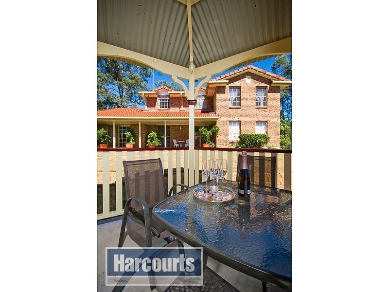 6 Heather Anne Drive, Draper QLD 4520