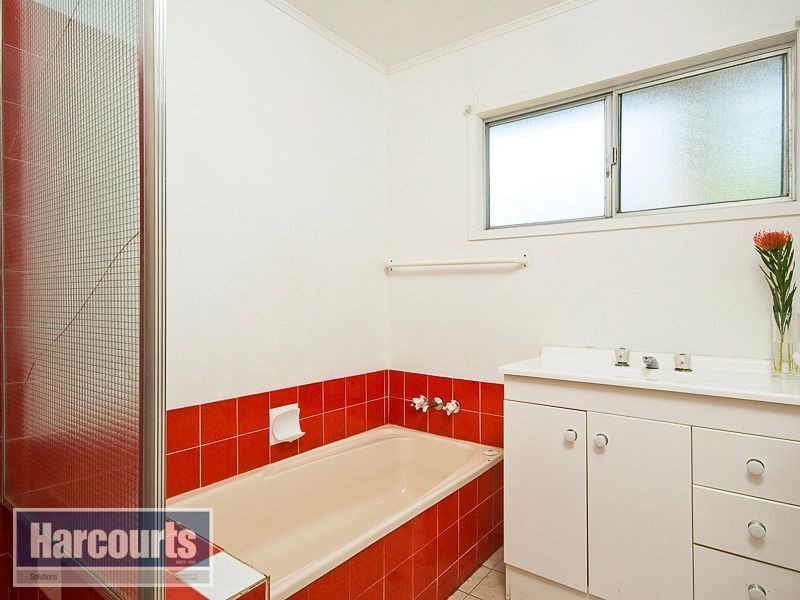 3 Amaroo Avenue, Ferny Hills QLD 4055