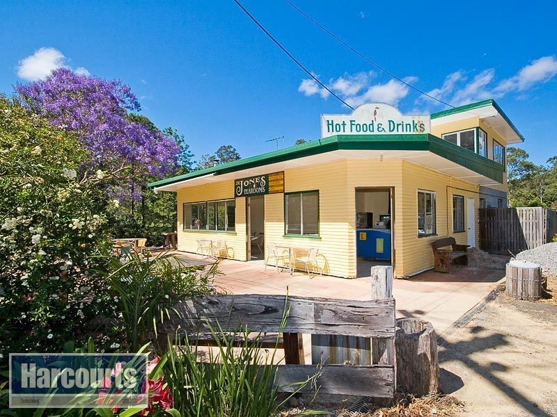1 Fernlands Road, Mount Nebo QLD 4520
