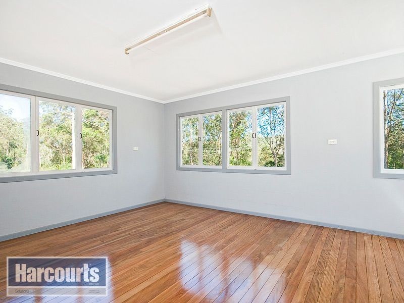 1 Fernlands Road, Mount Nebo QLD 4520