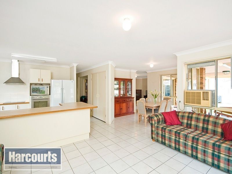 52 McGregor Way, Ferny Grove QLD 4055