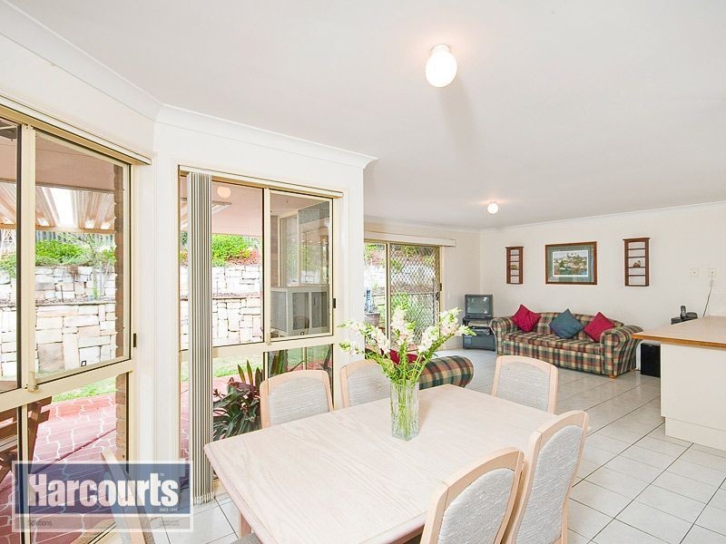 52 McGregor Way, Ferny Grove QLD 4055