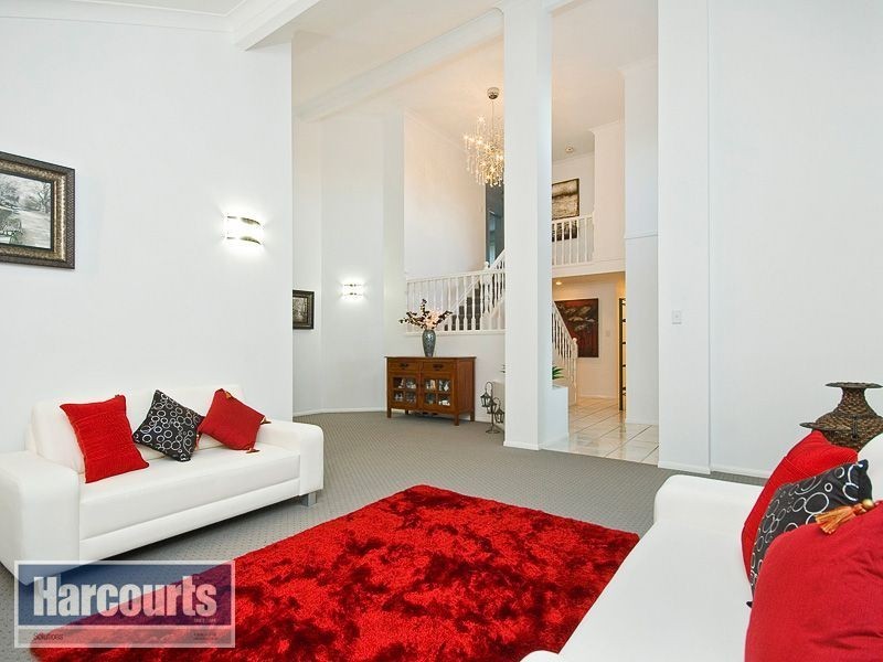 80 McGregor Way, Ferny Grove QLD 4055