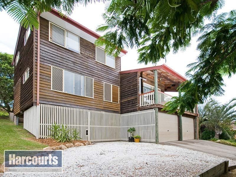 4 Fleetwood Court, Ferny Hills QLD 4055
