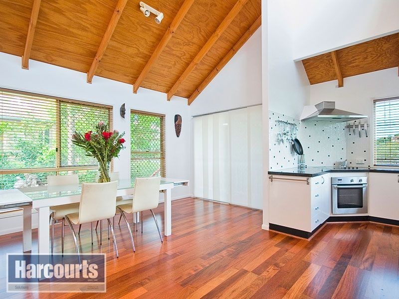 4 Fleetwood Court, Ferny Hills QLD 4055