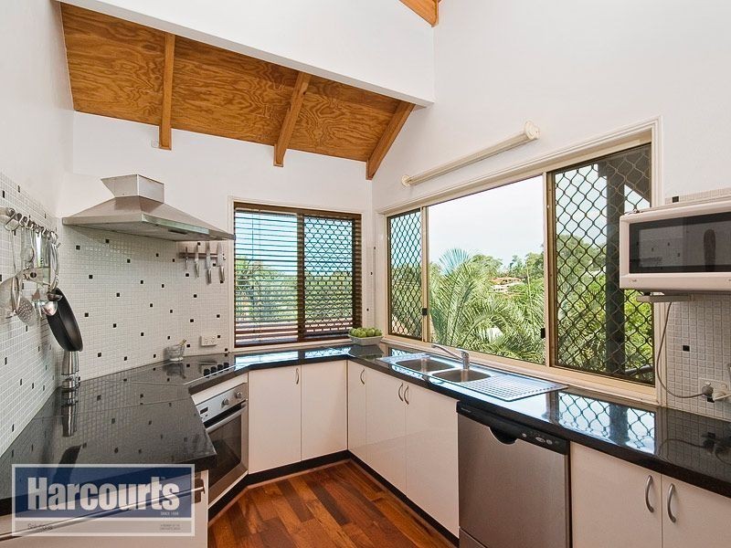 4 Fleetwood Court, Ferny Hills QLD 4055