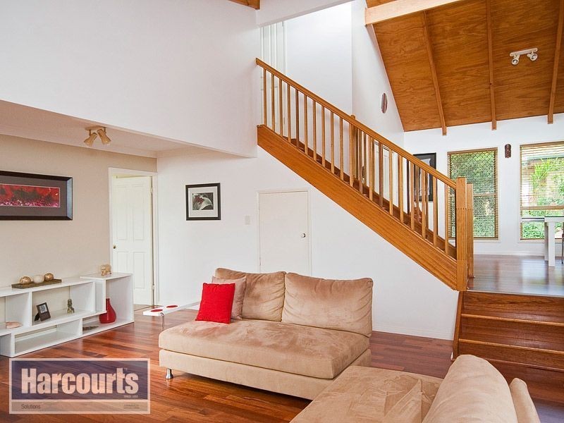 4 Fleetwood Court, Ferny Hills QLD 4055