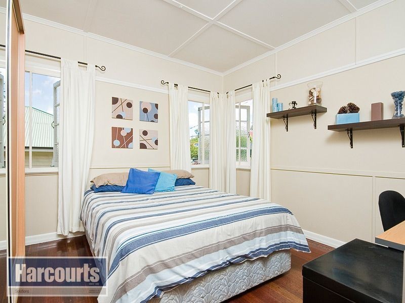 6 Gilston Street, Keperra QLD 4054