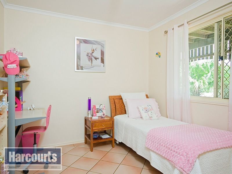 13 Woodburn Place, Ferny Hills QLD 4055