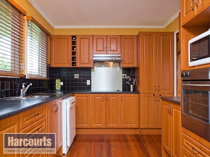 12 Bolong Crescent, Ferny Hills QLD 4055