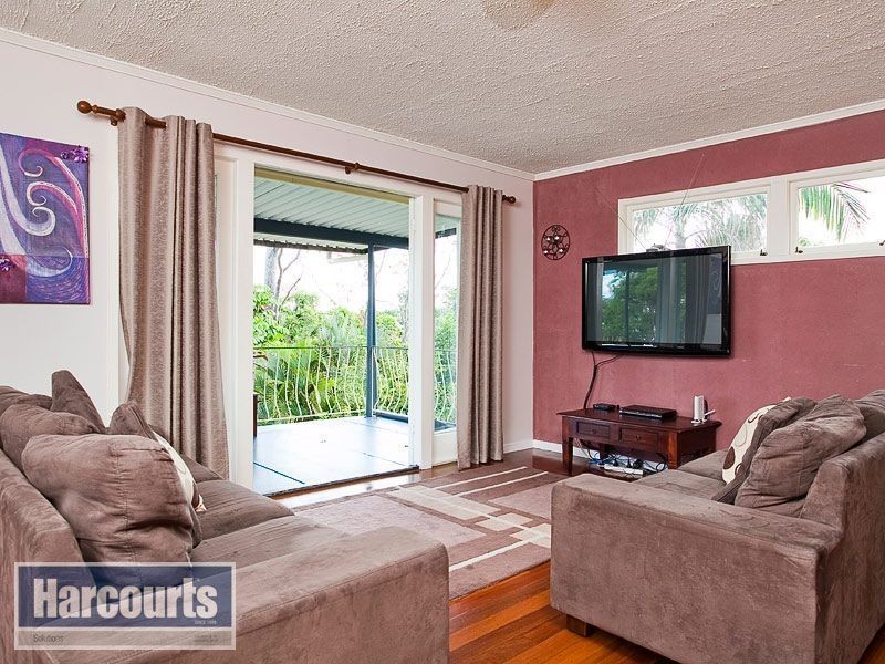12 Bolong Crescent, Ferny Hills QLD 4055