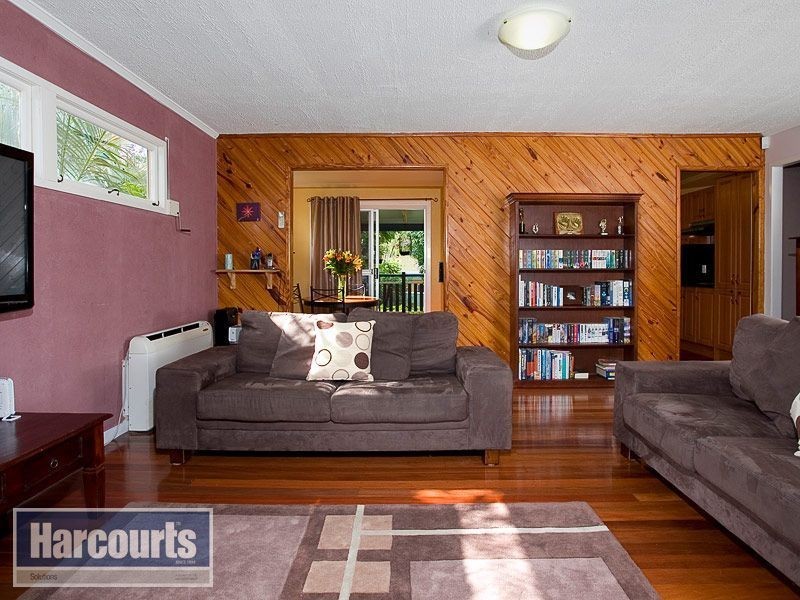 12 Bolong Crescent, Ferny Hills QLD 4055