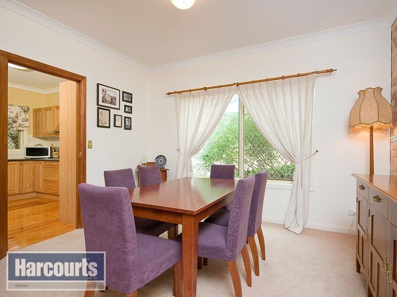 11 Linkwood Drive, Ferny Hills QLD 4055