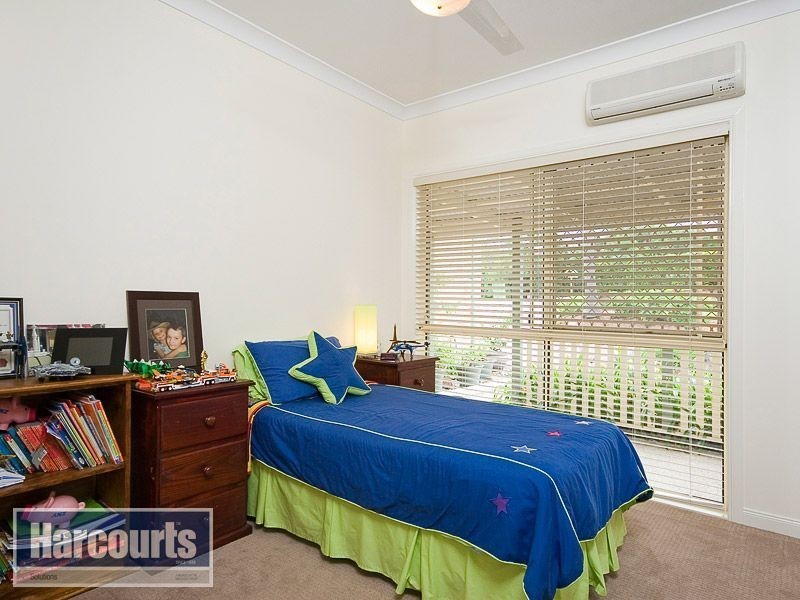 11 Linkwood Drive, Ferny Hills QLD 4055