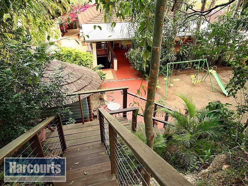 15 Wandearah Crescent, Ferny Hills QLD 4055