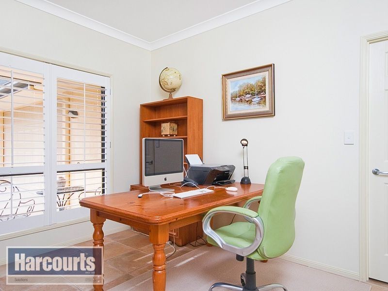 10 Equestrian Crt, Highvale QLD 4520