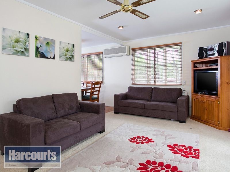 6 Kaldo Grove, Ferny Hills QLD 4055
