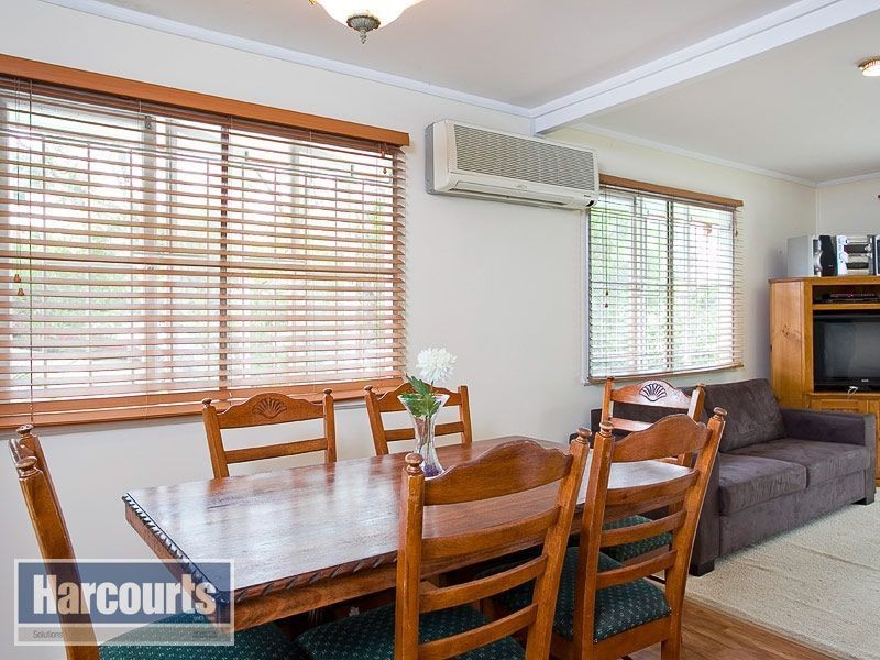 6 Kaldo Grove, Ferny Hills QLD 4055