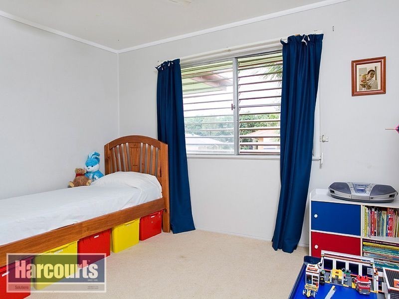 6 Kaldo Grove, Ferny Hills QLD 4055