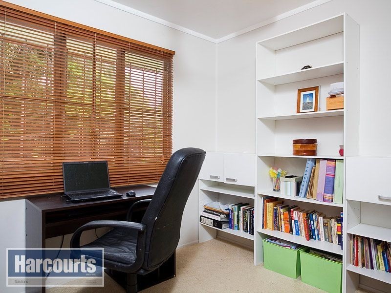 6 Kaldo Grove, Ferny Hills QLD 4055