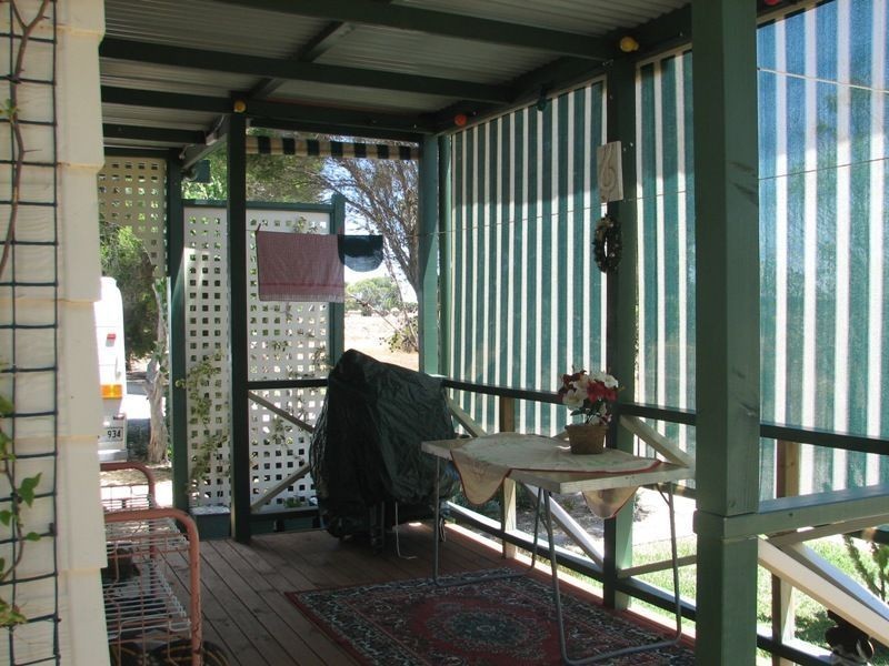 Cabin 7 Kessell Road, Caravan Park, Goolwa SA 5214