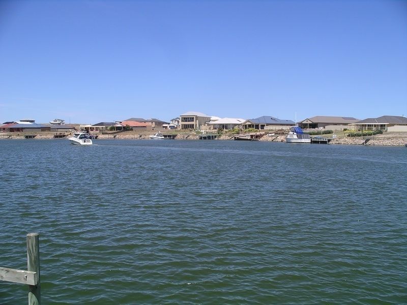 83 Britannia Parade, Hindmarsh Island SA 5214