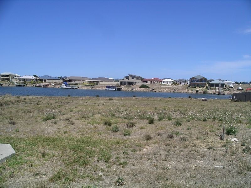 83 Britannia Parade, Hindmarsh Island SA 5214