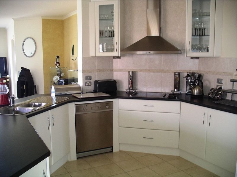 19 Britannia Parade, Hindmarsh Island SA 5214