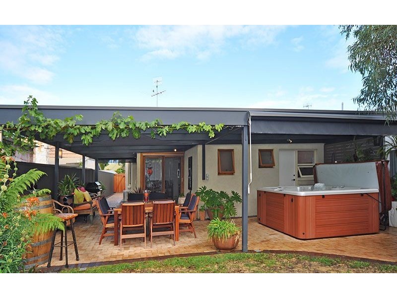 6 Newacott Place, Goolwa SA 5214