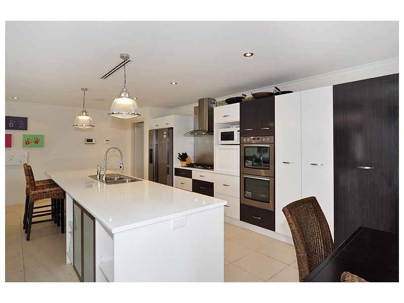 16 Arcadia Avenue, Hindmarsh Island SA 5214