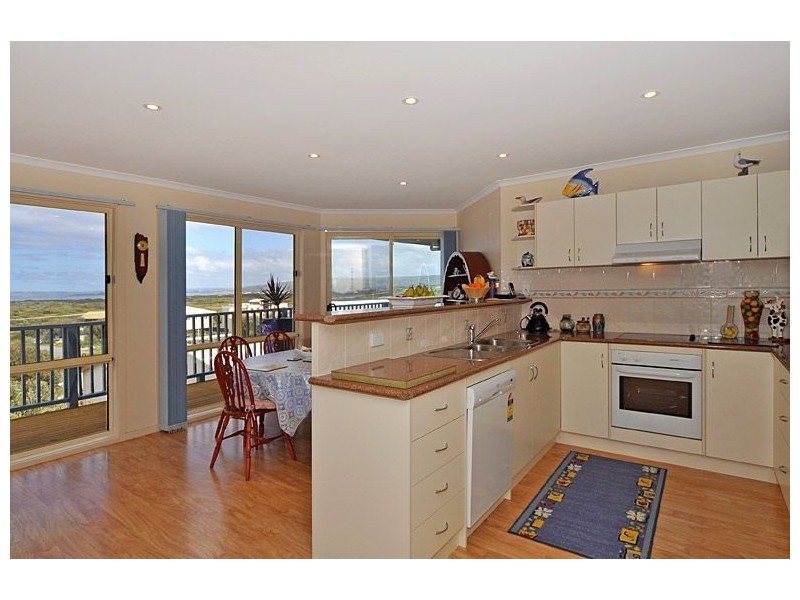 33 Hazel Street, Goolwa Beach SA 5214