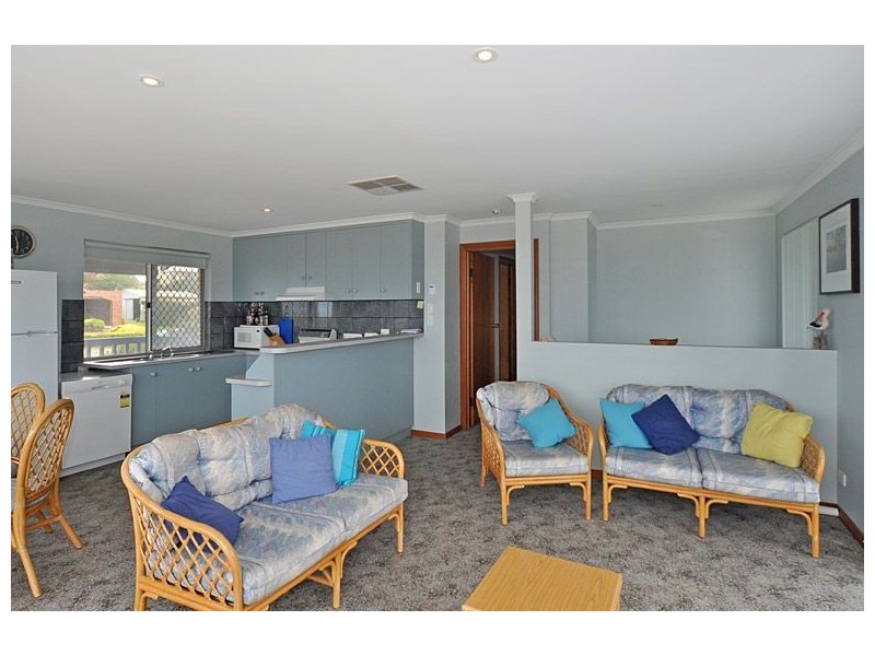 6 Aldam Avenue, Goolwa Beach SA 5214