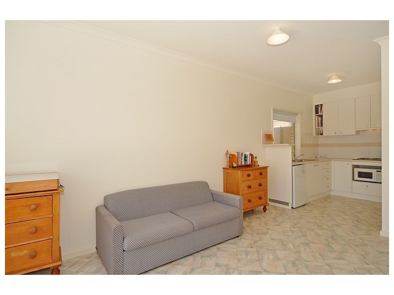 56 Wentworth Parade, Hindmarsh Island SA 5214