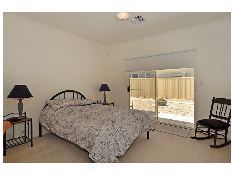 56 Wentworth Parade, Hindmarsh Island SA 5214