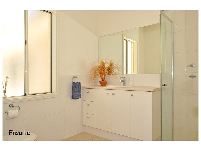 56 Wentworth Parade, Hindmarsh Island SA 5214