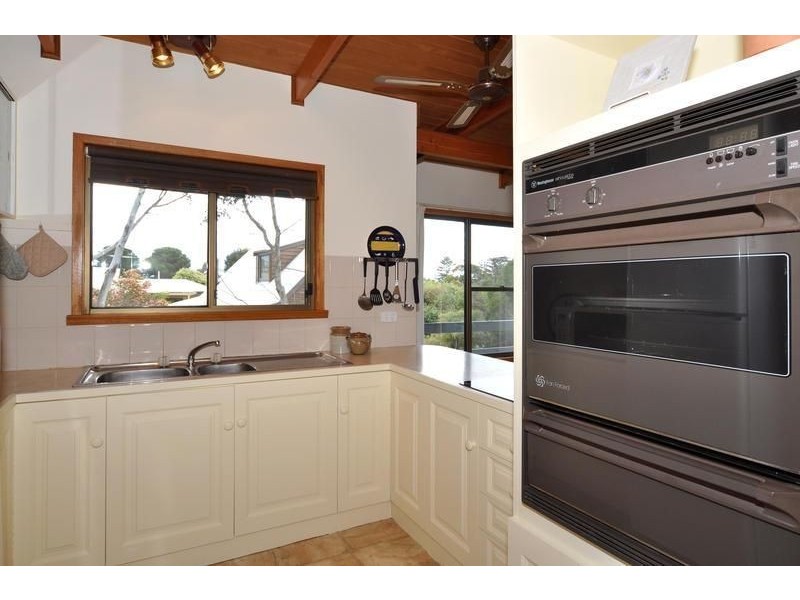 2 Johnston Street, Goolwa SA 5214