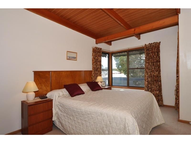 2 Johnston Street, Goolwa SA 5214