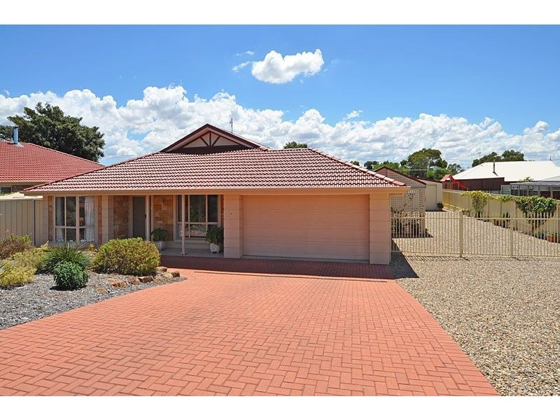 4 Murray Street, Goolwa North SA 5214