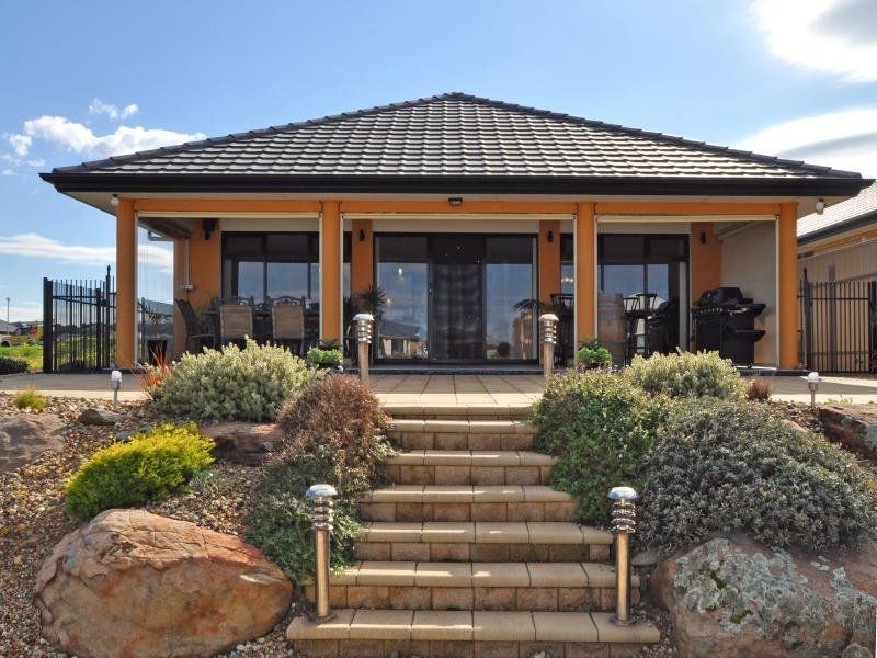 41 Britannia Parade, Hindmarsh Island SA 5214