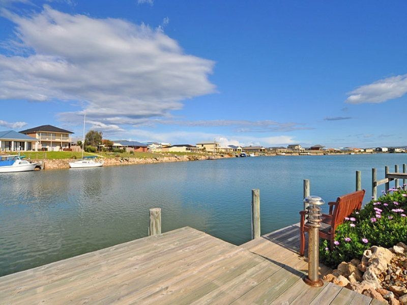 41 Britannia Parade, Hindmarsh Island SA 5214