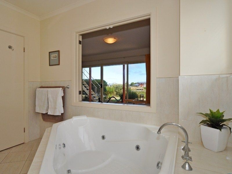 113 Wentworth Parade, Hindmarsh Island SA 5214