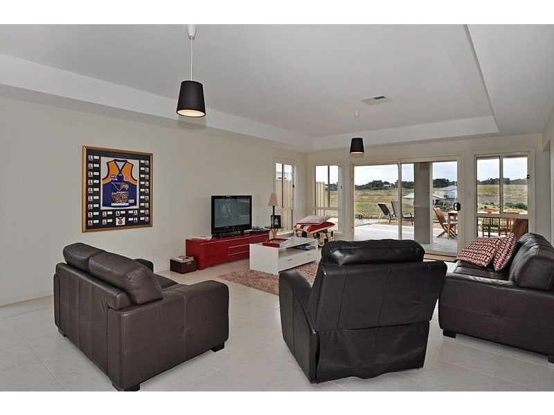 199 Excelsior Parade, Hindmarsh Island SA 5214