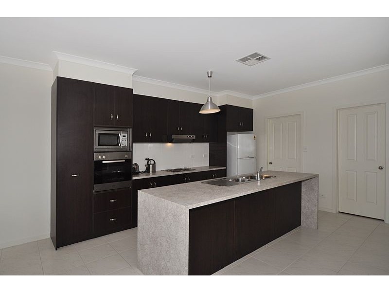 199 Excelsior Parade, Hindmarsh Island SA 5214