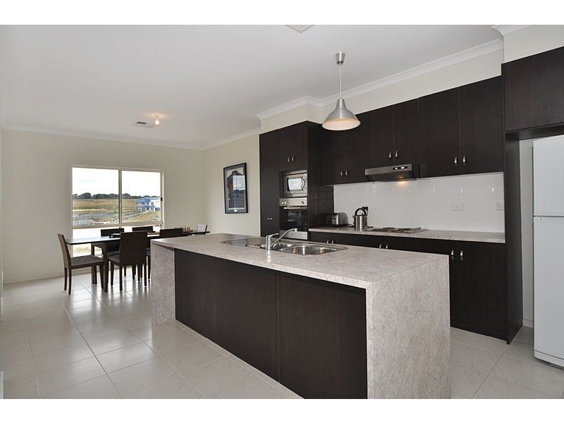 199 Excelsior Parade, Hindmarsh Island SA 5214