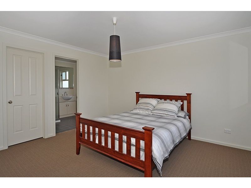 199 Excelsior Parade, Hindmarsh Island SA 5214