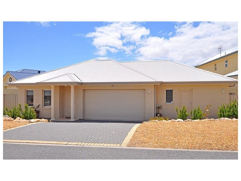 56 Wentworth Parade, Hindmarsh Island SA 5214