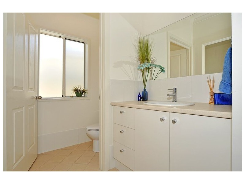 56 Wentworth Parade, Hindmarsh Island SA 5214