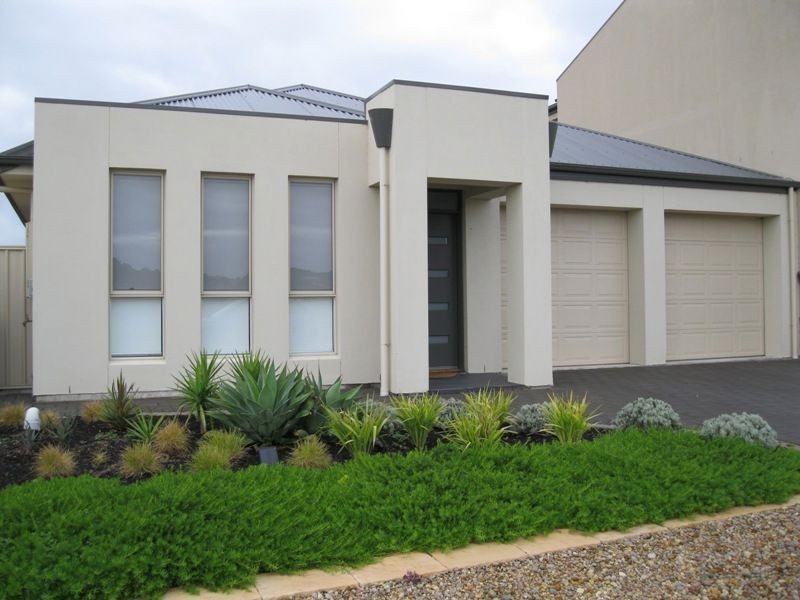 11 Blanche Parade, Hindmarsh Island SA 5214