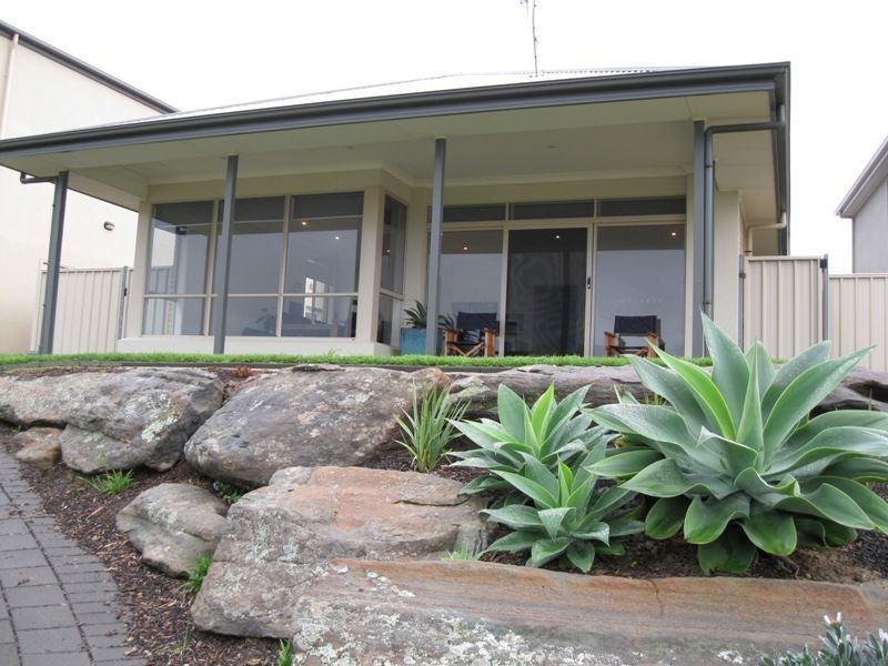 11 Blanche Parade, Hindmarsh Island SA 5214