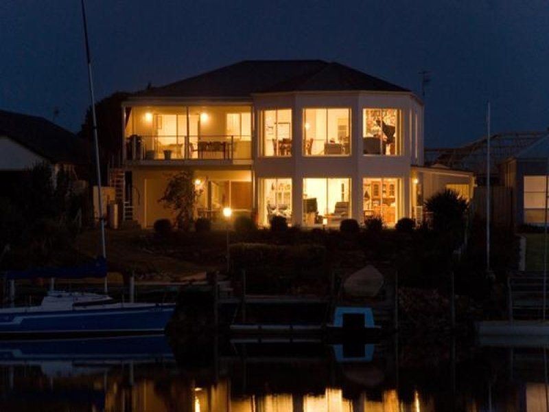 46 Prince Alfred Parade, Hindmarsh Island SA 5214